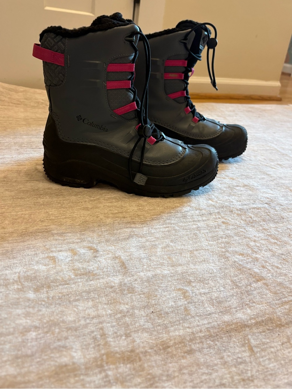 Columbia Youth Unisex Bugaboot Celsius Boot Graphite/Wild Fuchsia- Waterproof